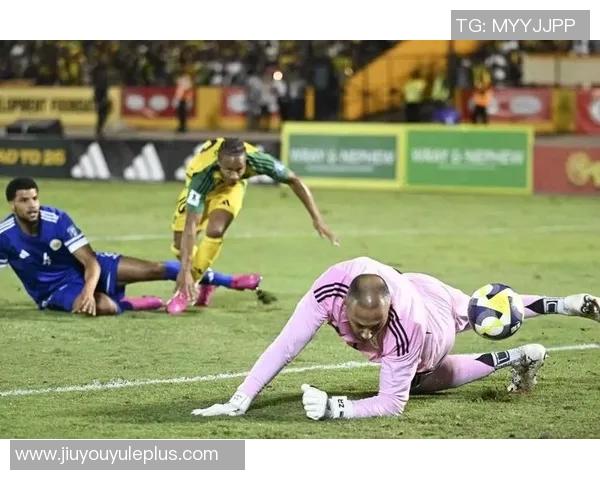 迪尼批评麦克拉伦辞职不真诚称此举将给牙买加队带来更多困扰与挑战