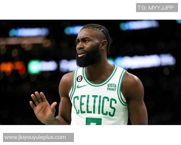 张佳玮点评杰伦布朗次节表现绿军实力展现超越战绩的深度分析